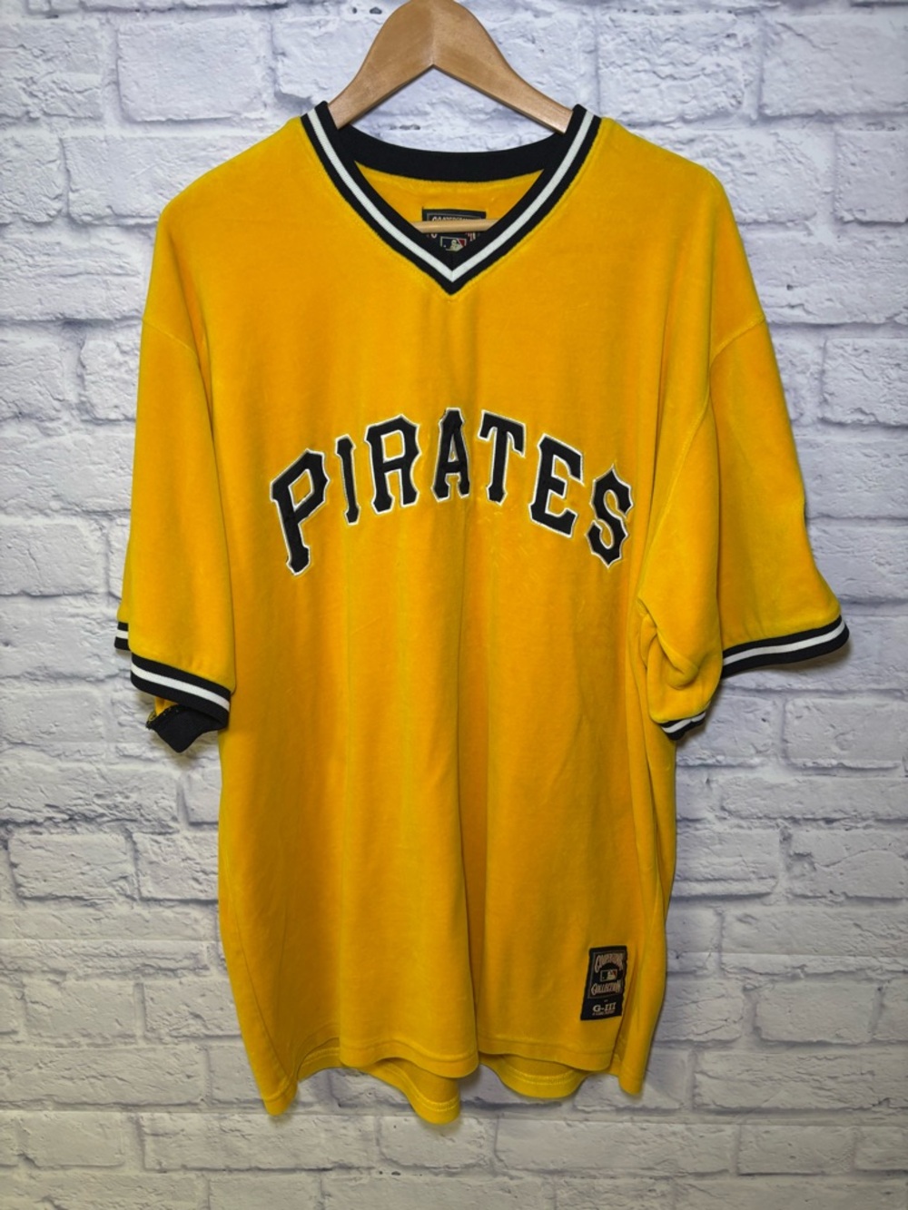 Pittsburgh Pirates Jersey G-III Carl Banks Cooperstown Velour Large Vintage